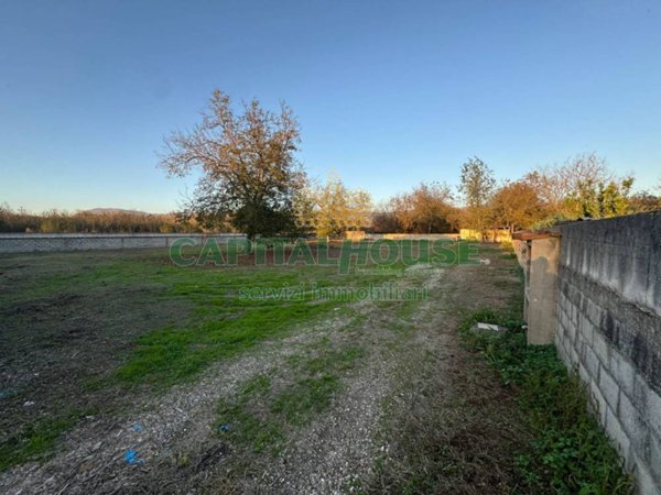 locale di sgombero in affitto a Saviano