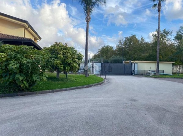 casa semindipendente in affitto a Saviano