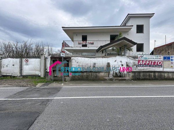 negozio in affitto a Saviano in zona Fressuriello