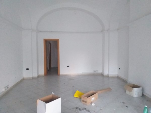 locale commerciale in affitto a Somma Vesuviana