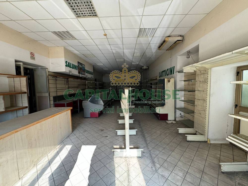 locale commerciale in affitto a Somma Vesuviana
