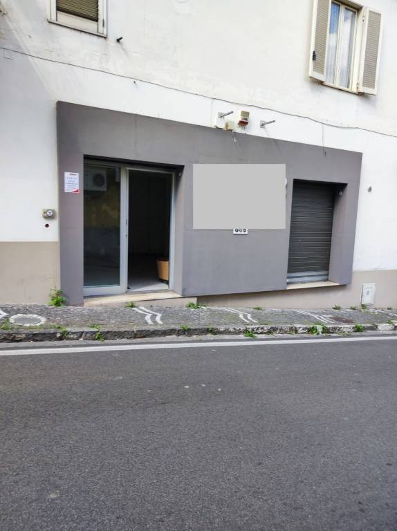 negozio in affitto a Somma Vesuviana in zona Marigliano