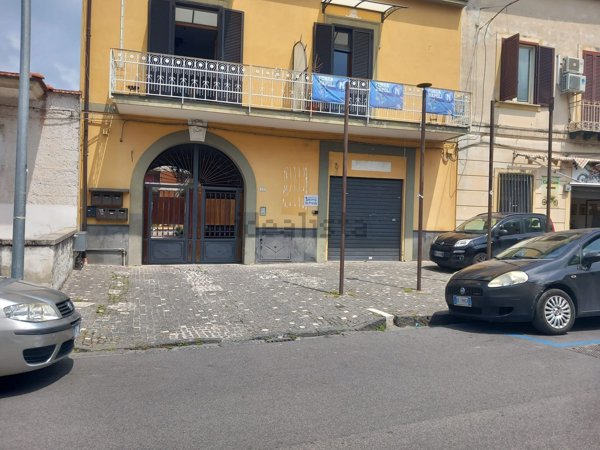locale commerciale in affitto a Somma Vesuviana in zona Mercato Vecchio