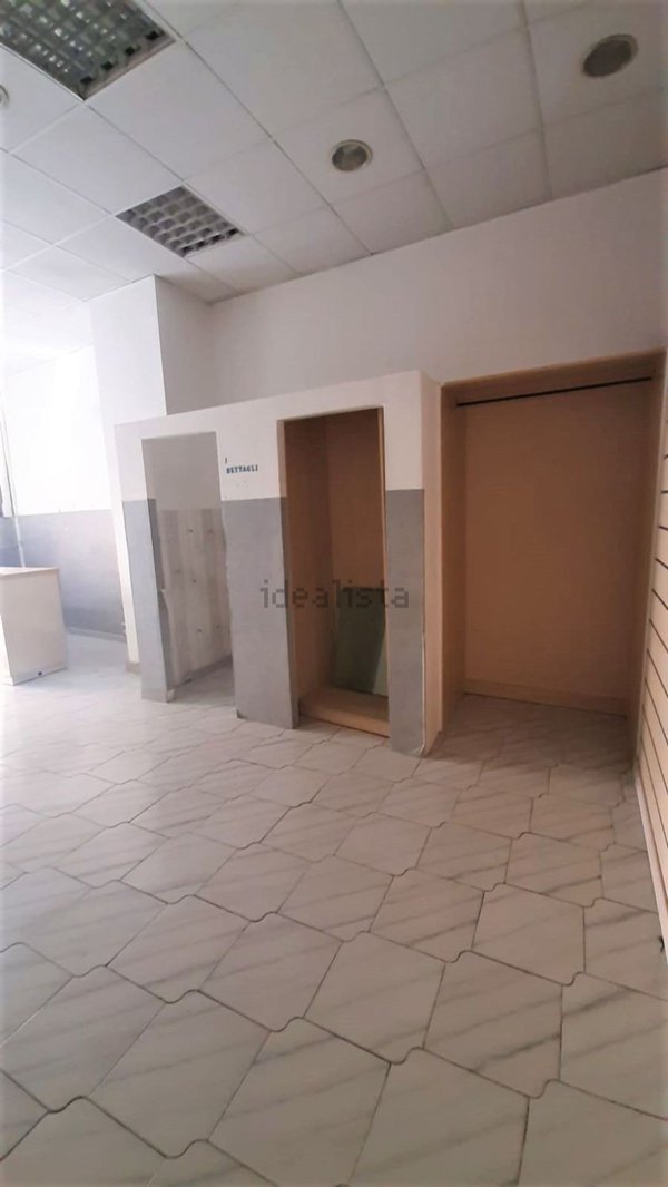 locale commerciale in affitto a Somma Vesuviana