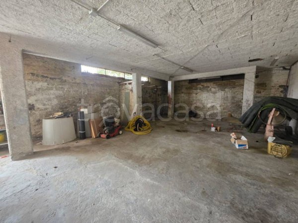 locale commerciale in affitto a Somma Vesuviana in zona Marigliano