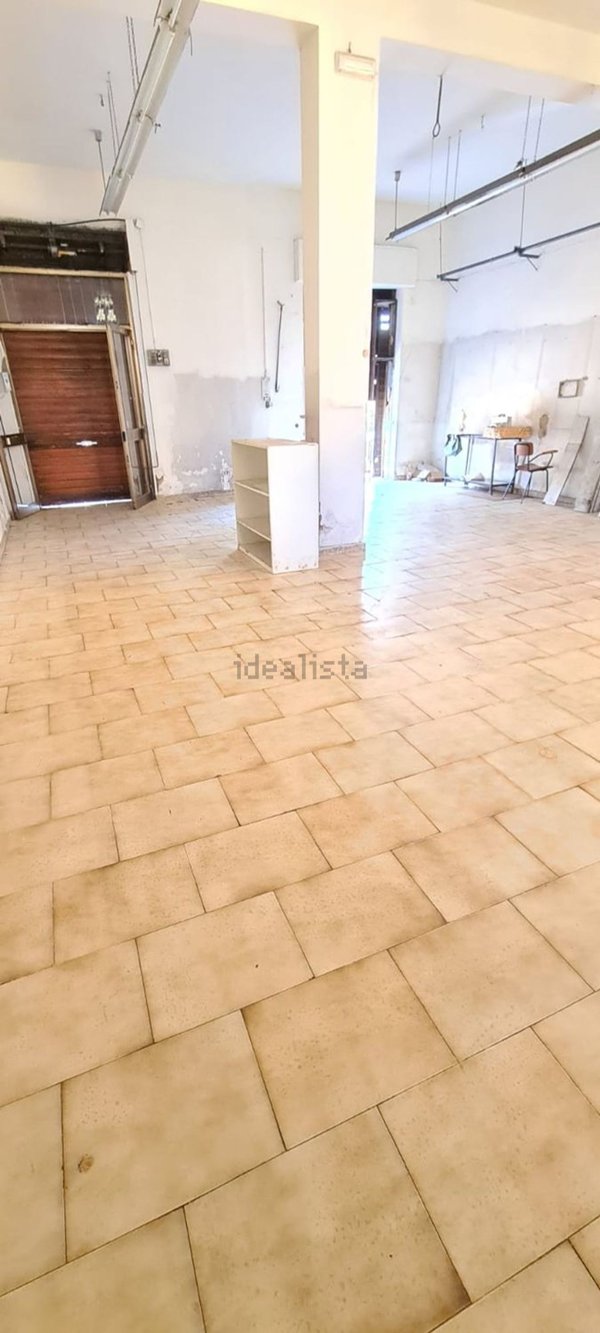 locale commerciale in affitto a Somma Vesuviana