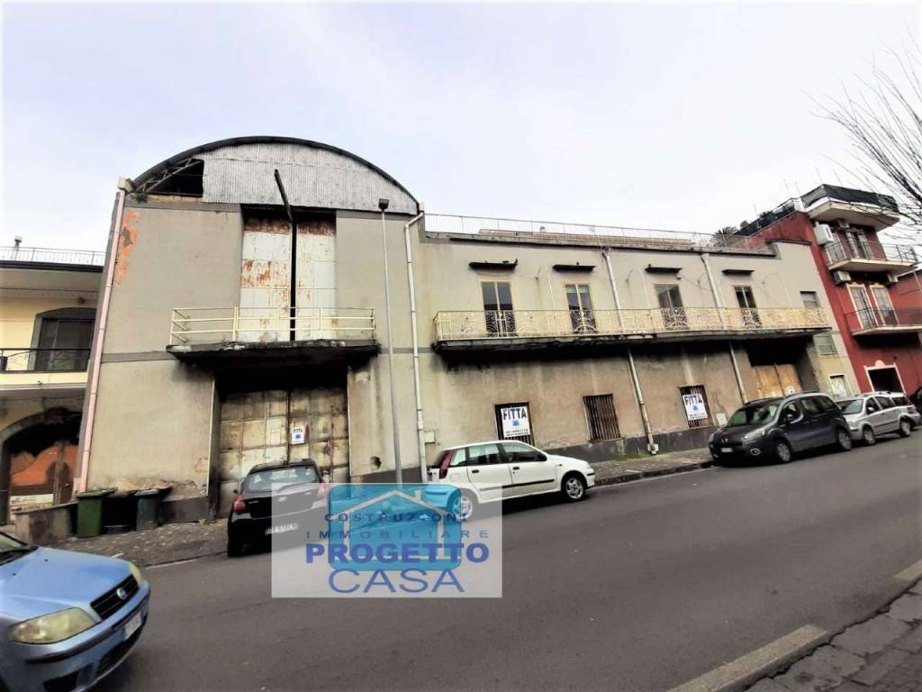 locale commerciale in affitto a Somma Vesuviana