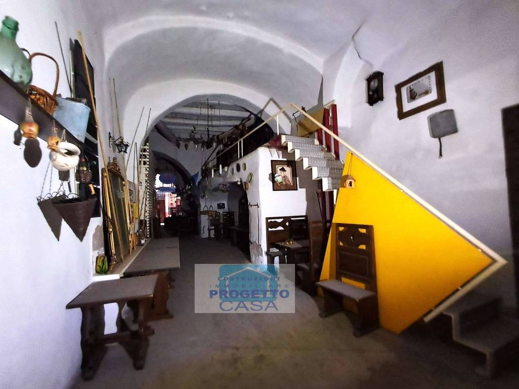 negozio in affitto a Somma Vesuviana