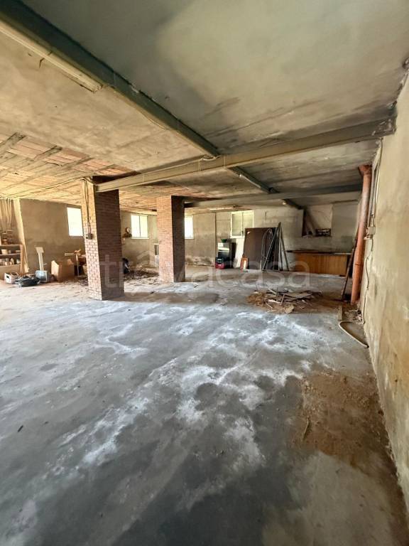 locale commerciale in affitto a Somma Vesuviana