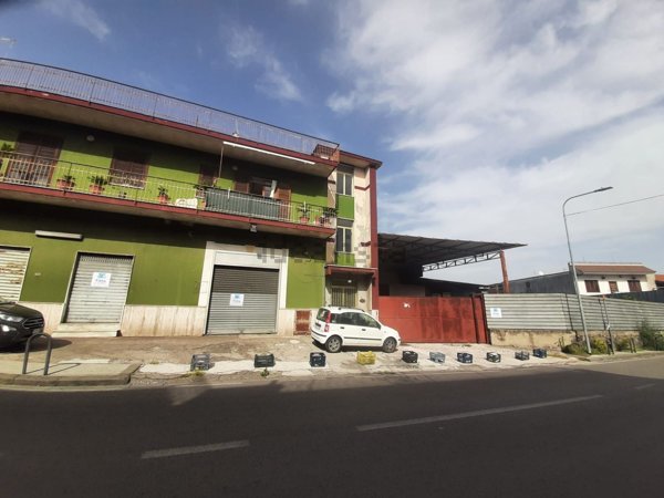 locale commerciale in affitto a Somma Vesuviana in zona Rione Trieste