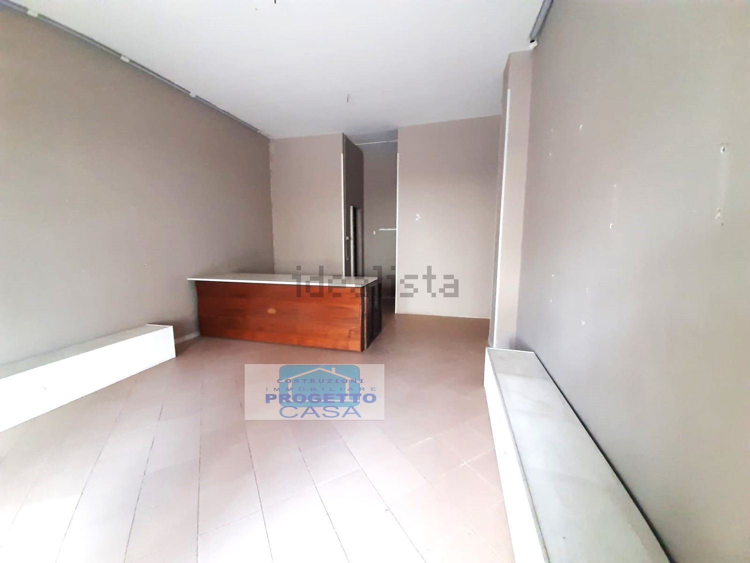 locale commerciale in affitto a Somma Vesuviana