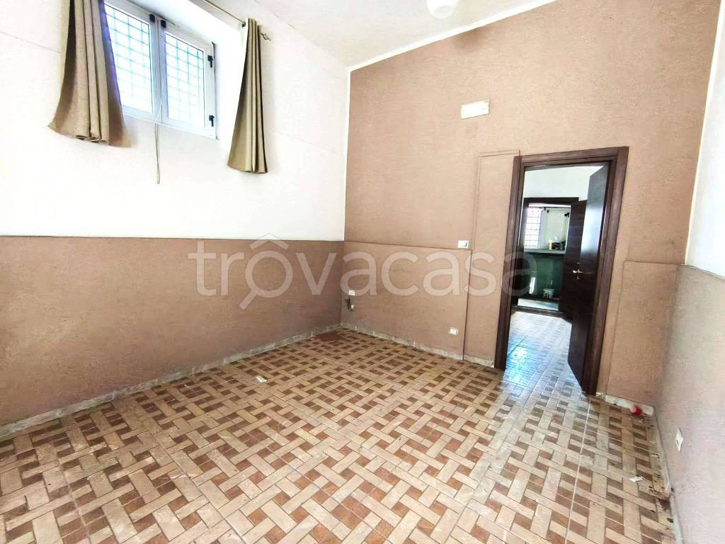 negozio in affitto a Somma Vesuviana