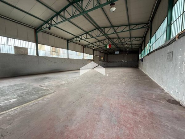 capannone in affitto a Somma Vesuviana in zona Pizzone Cassante