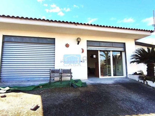 locale commerciale in affitto a Somma Vesuviana