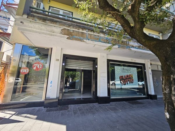 negozio in affitto a Somma Vesuviana in zona Marigliano
