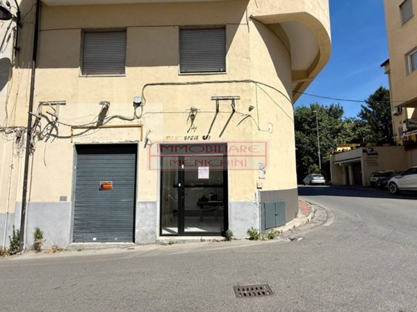 negozio in affitto a Somma Vesuviana in zona Rione Trieste