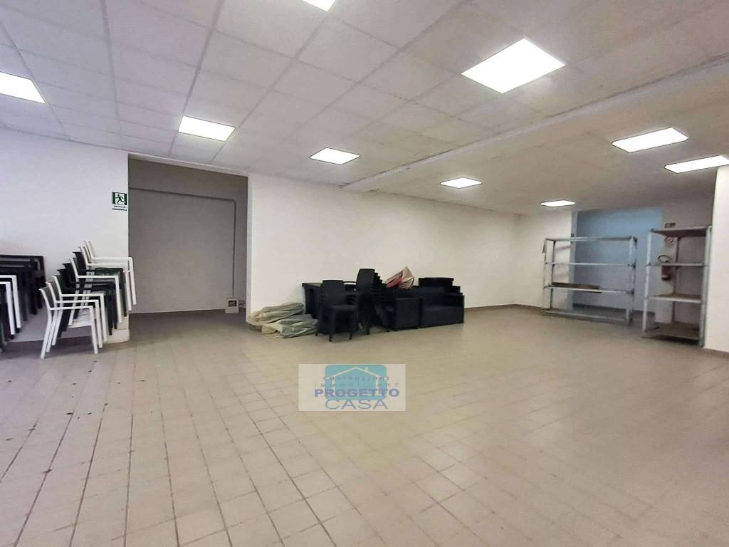 locale commerciale in affitto a Somma Vesuviana in zona San Sossio