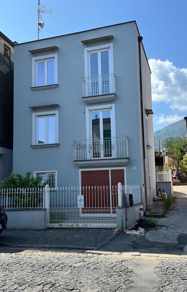ufficio in affitto a Somma Vesuviana in zona Rione Trieste