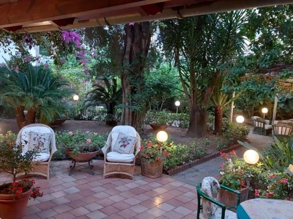 casa indipendente in affitto a Sorrento