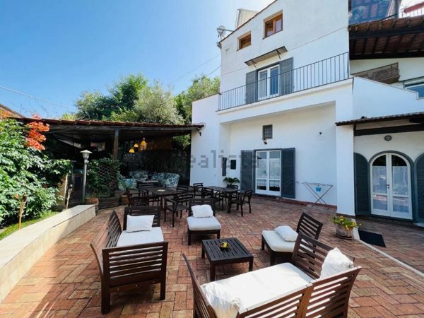 casa indipendente in affitto a Sorrento in zona Priora