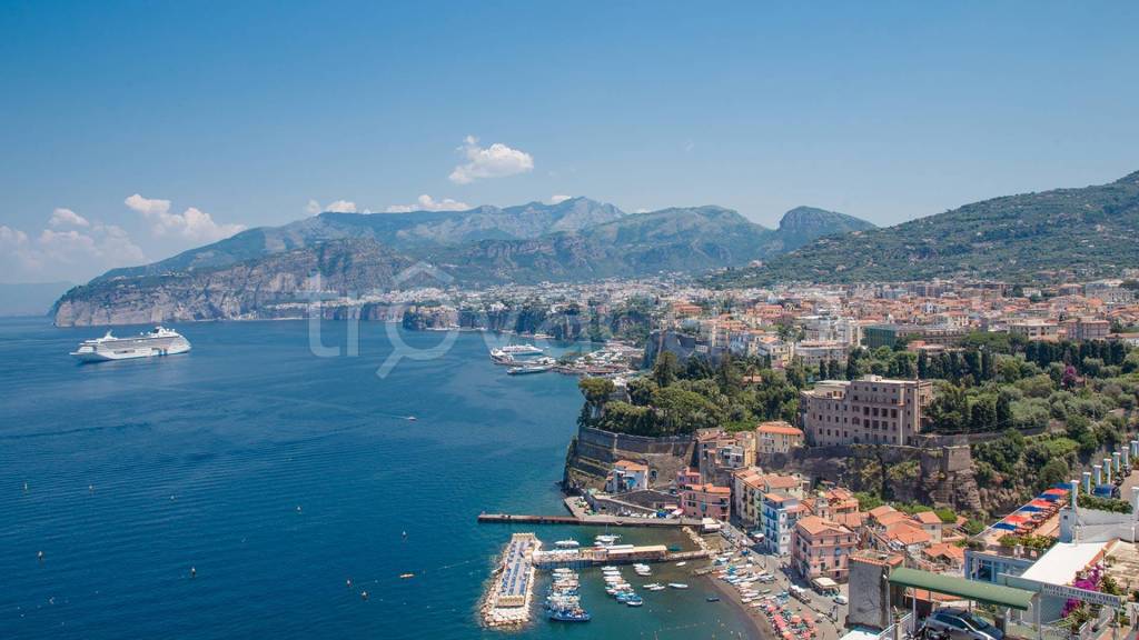 appartamento in affitto a Sorrento in zona Priora