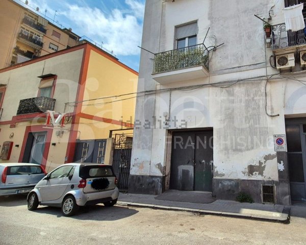 locale di sgombero in affitto a Torre Annunziata