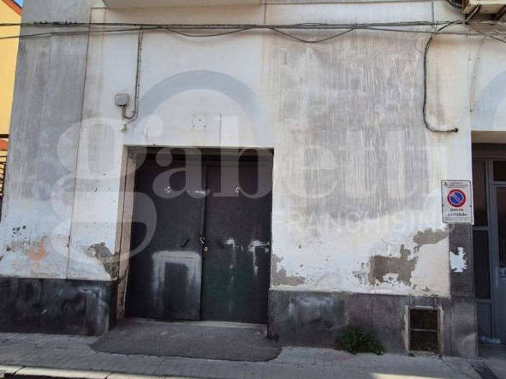 locale commerciale in affitto a Torre Annunziata