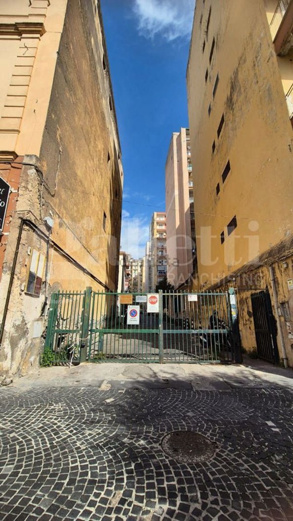 locale commerciale in affitto a Torre Annunziata