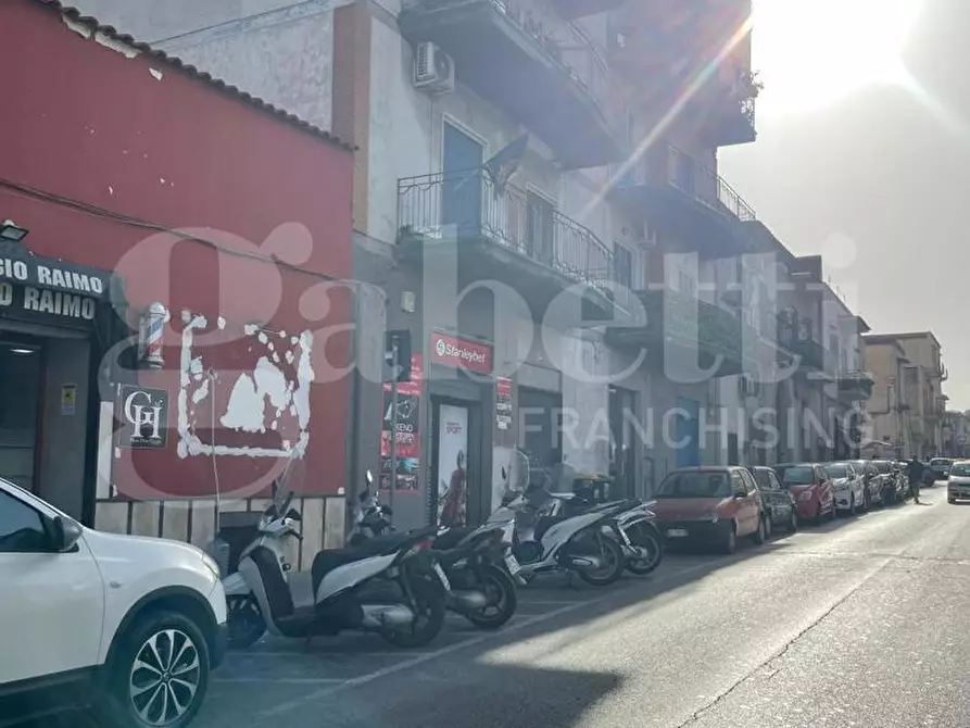 negozio in affitto a Torre Annunziata