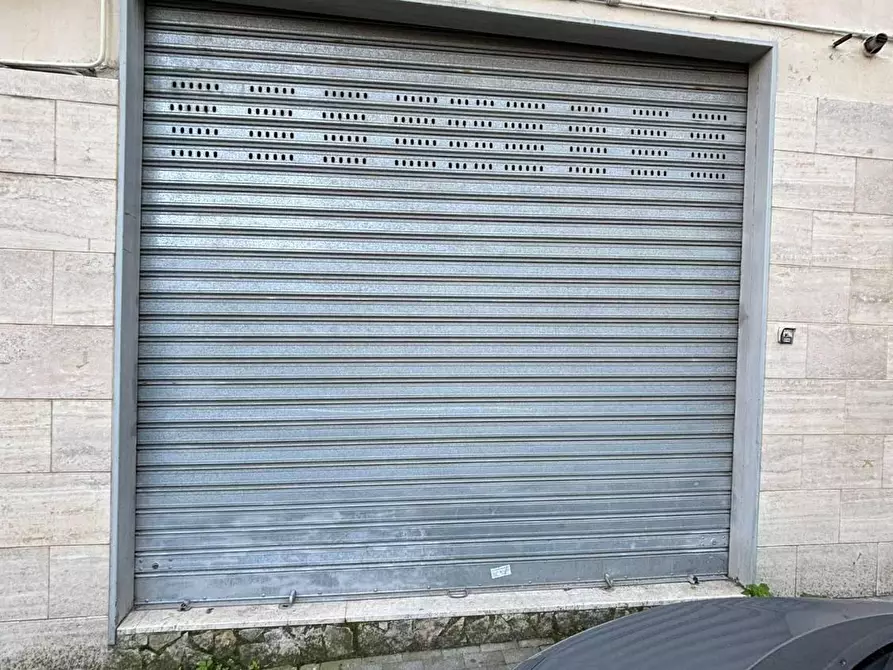 locale commerciale in affitto a Torre Annunziata