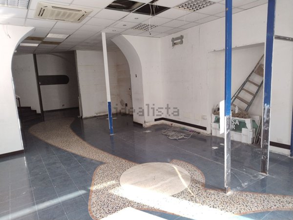 locale commerciale in affitto a Torre Annunziata