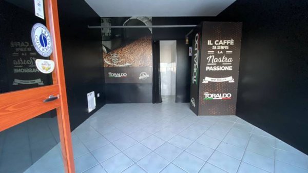 negozio in affitto a Torre del Greco