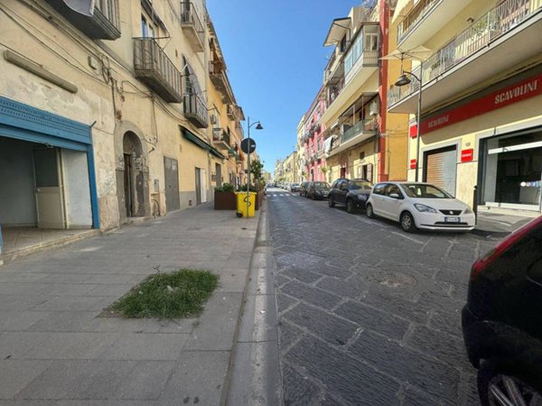 negozio in affitto a Torre del Greco