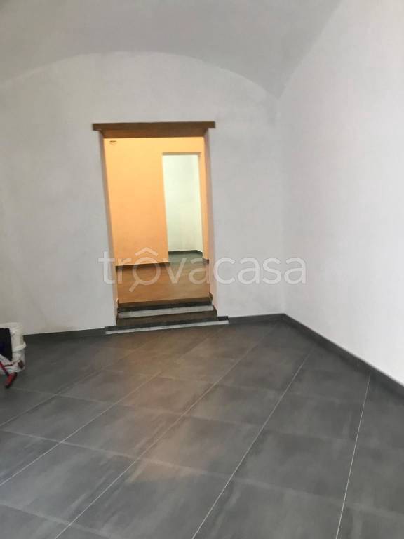 negozio in affitto a Torre del Greco