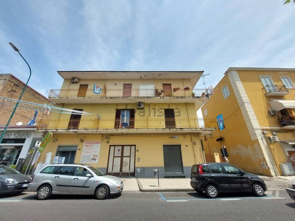 negozio in affitto a Torre del Greco in zona Centro Città
