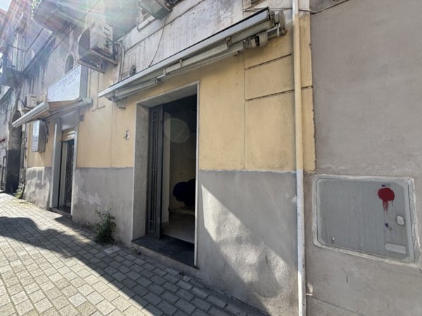 negozio in affitto a Torre del Greco