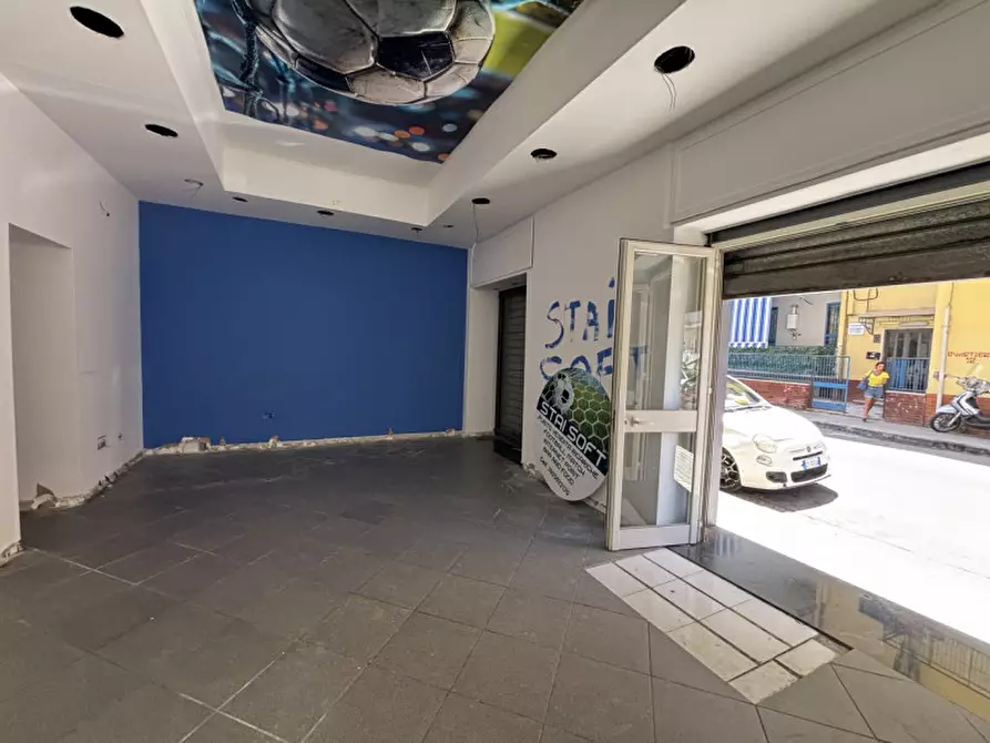 negozio in affitto a Torre del Greco