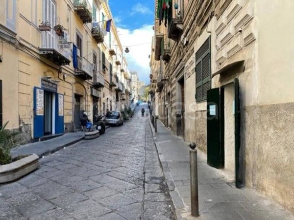 trivano in affitto a Torre del Greco in zona Centro Città