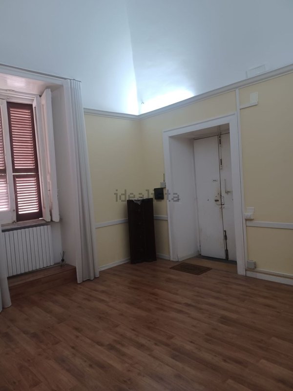 ufficio in affitto a Torre del Greco in zona Scappi / Lava Nuova / Montedoro