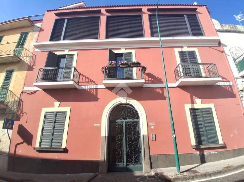 appartamento a Torre del Greco in zona Scappi / Lava Nuova / Montedoro