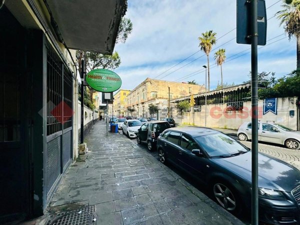 locale commerciale in affitto a Torre del Greco