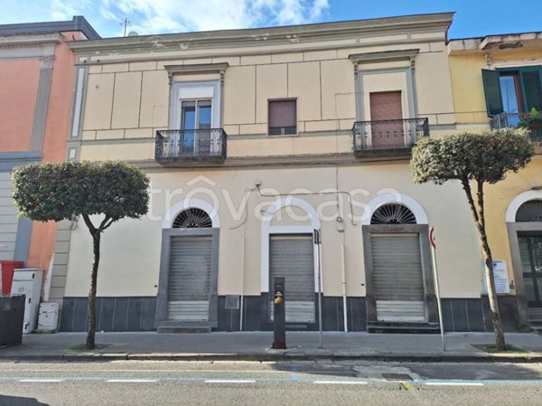 negozio in affitto a Torre del Greco