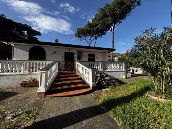 casa indipendente in affitto a Torre del Greco
