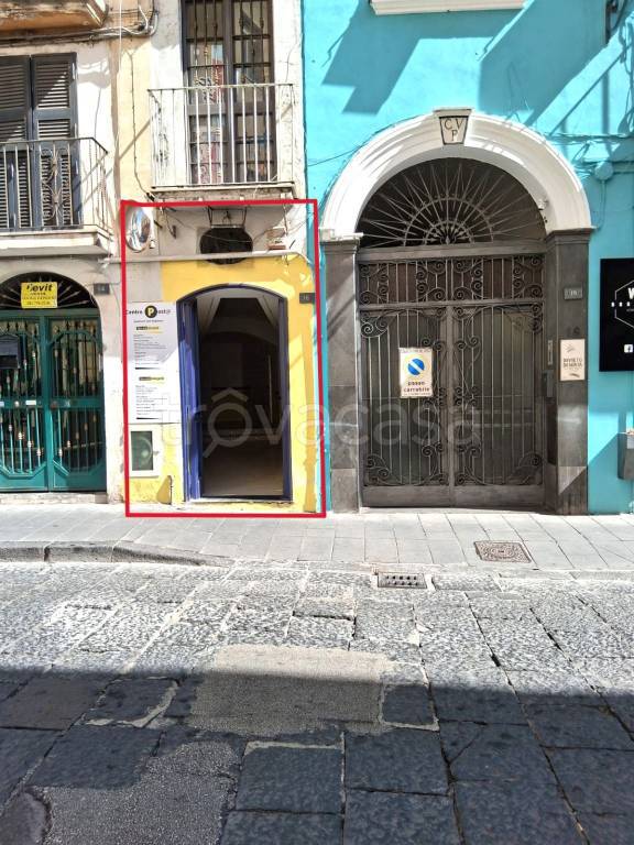 negozio in affitto a Torre del Greco