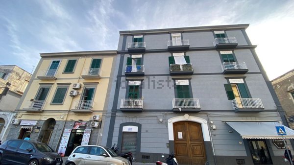 locale commerciale in affitto a Torre del Greco