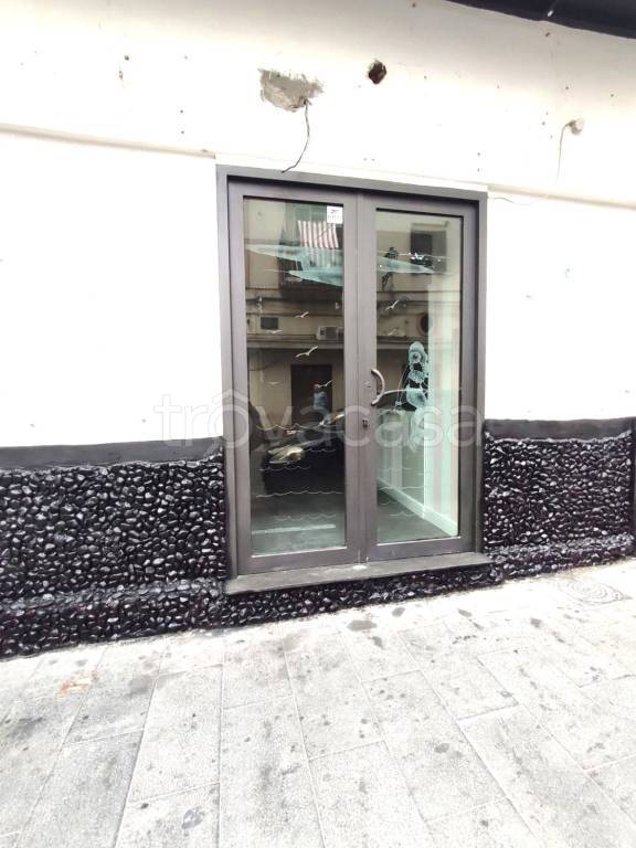 negozio in affitto a Torre del Greco in zona Centro Città