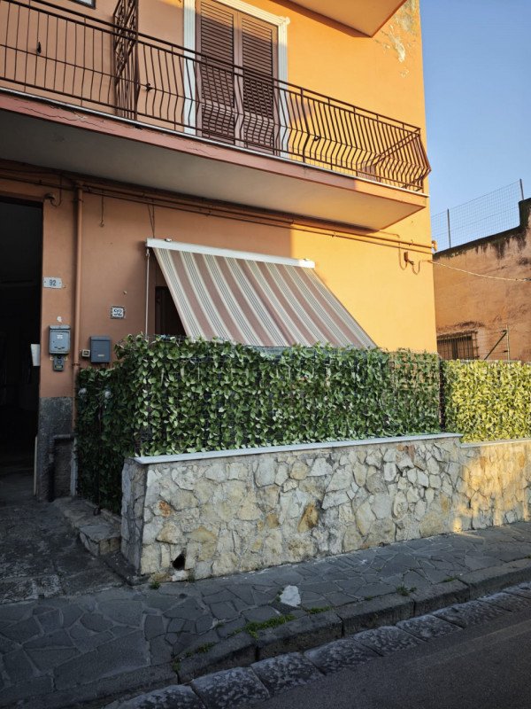 appartamento in affitto a Torre del Greco in zona Santa Maria la Bruna