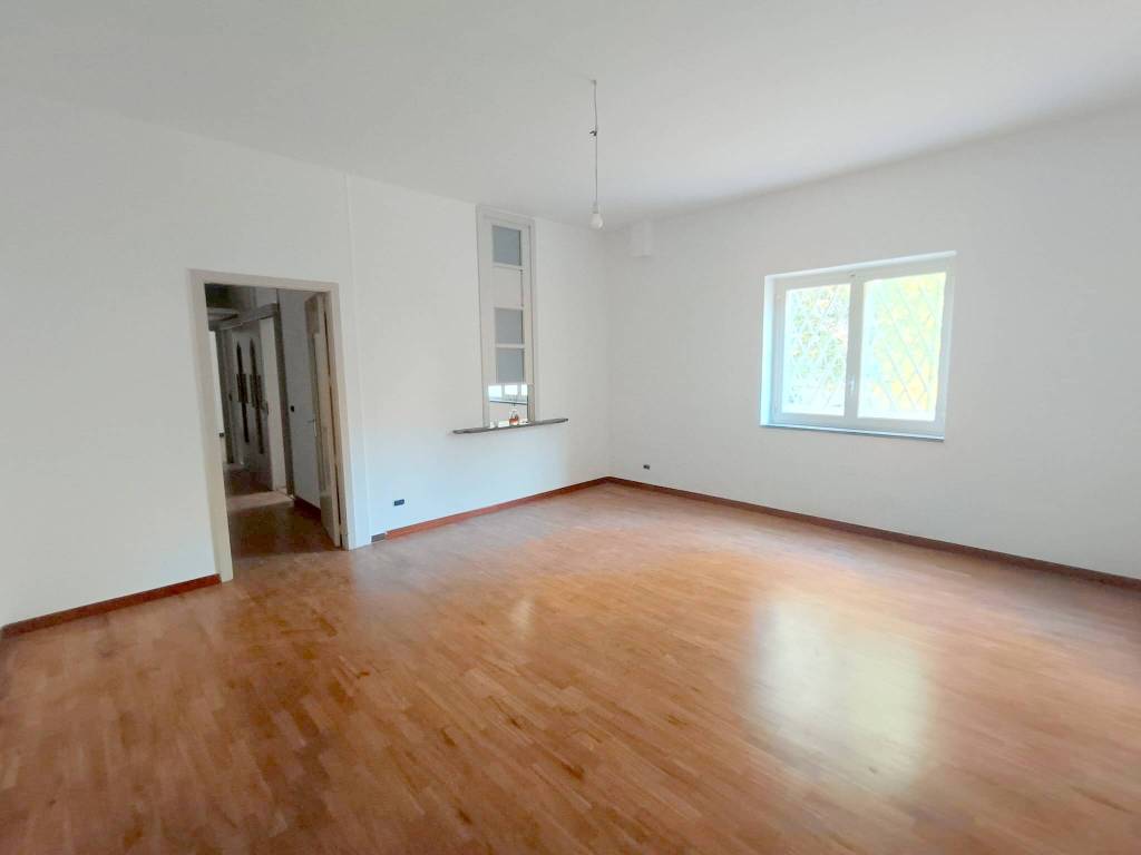 appartamento in affitto a Torre del Greco in zona Centro Città