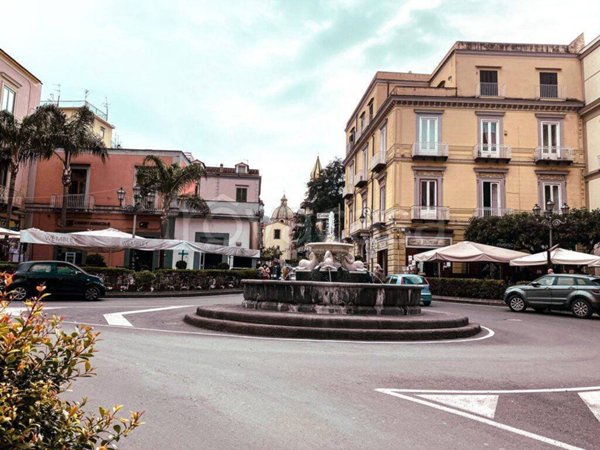 negozio in affitto a Vico Equense