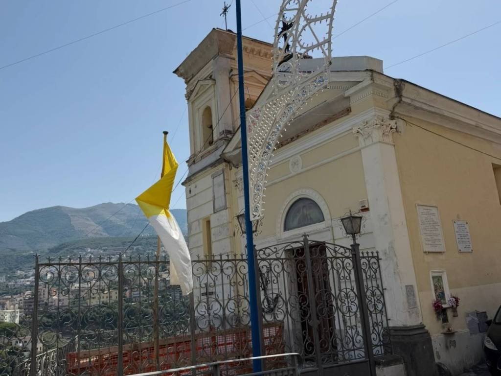 negozio in affitto a Vico Equense in zona Seiano